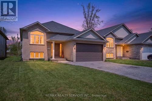 26 TRENT AVENUE  Welland, ON L3C 5Y2