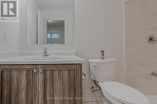 G-105 - 25 Isherwood Avenue, Cambridge, ON - Indoor Photo Showing Bathroom
