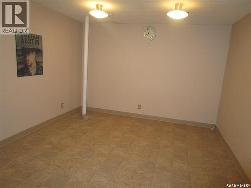 329 Centre Street, Assiniboia, SK 