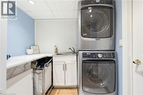 12 Mccammon Street, Paris, ON - Indoor Photo Showing Laundry Room
