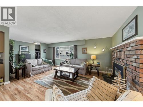 1125 Halston Avenue, Kamloops, BC - Indoor Photo Showing Living Room With Fireplace