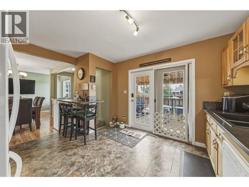 1125 Halston Avenue, Kamloops, BC - Indoor