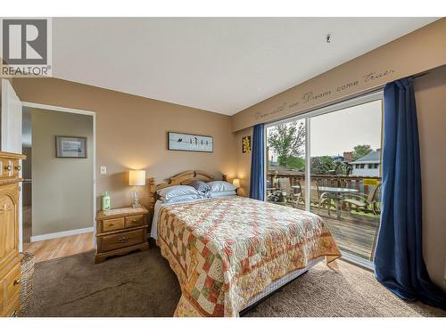 1125 Halston Avenue, Kamloops, BC - Indoor Photo Showing Bedroom