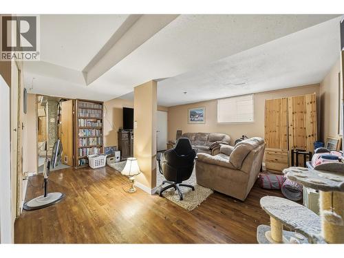 1125 Halston Avenue, Kamloops, BC - Indoor