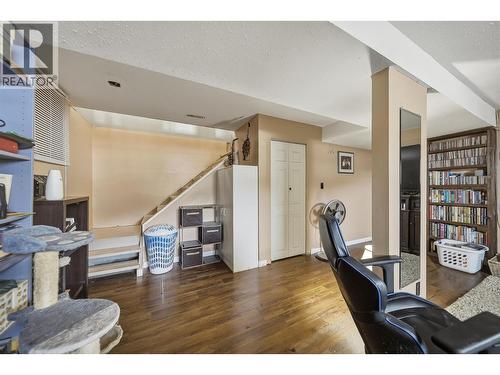 1125 Halston Avenue, Kamloops, BC - Indoor