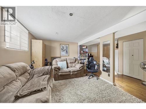 1125 Halston Avenue, Kamloops, BC - Indoor