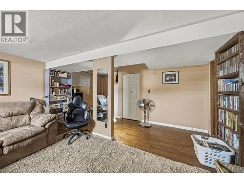 1125 Halston Avenue, Kamloops, BC - Indoor