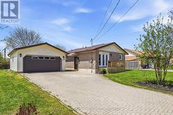 19 CAROLINE STREET Kawartha Lakes (Lindsay), ON K9V 1T2