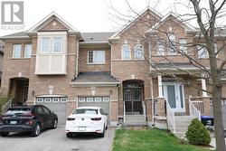 116 MCCANN CRESCENT Bradford West Gwillimbury, ON L3Z 0M5