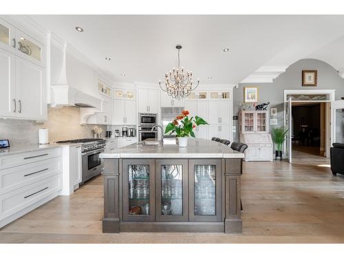 18638 54A Avenue, Surrey, BC - Indoor Photo Showing Kitchen With Upgraded Kitchen