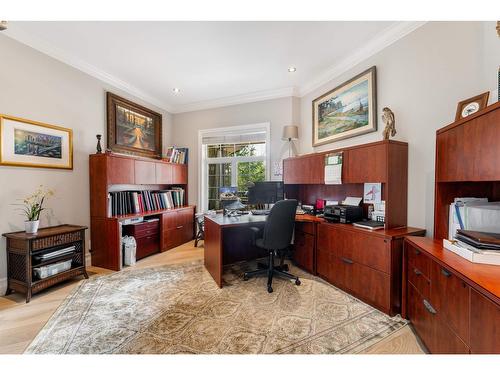 18638 54A Avenue, Surrey, BC - Indoor Photo Showing Office