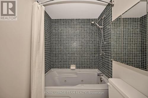 2309 - 1171 Ambleside Drive, Ottawa, ON - Indoor Photo Showing Bathroom