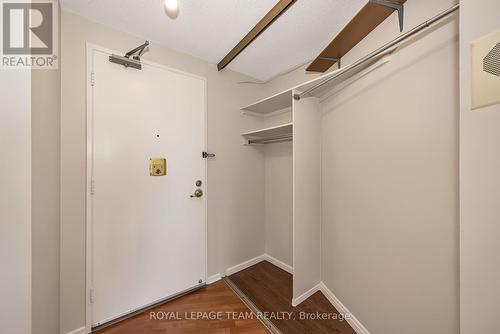 2309 - 1171 Ambleside Drive, Ottawa, ON - Indoor