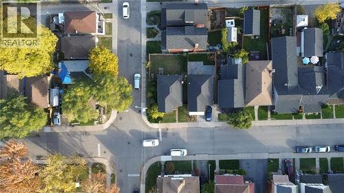 View of property location featuring nearby suburban area - 222 Kensington Avenue N, Hamilton, ON - 
