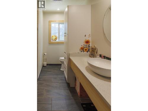 1090 Dyke Road, Mcbride, BC - Indoor Photo Showing Bathroom
