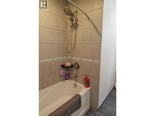 1090 Dyke Road, Mcbride, BC - Indoor Photo Showing Bathroom