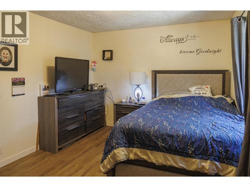 1090 Dyke Road, Mcbride, BC - Indoor Photo Showing Bedroom