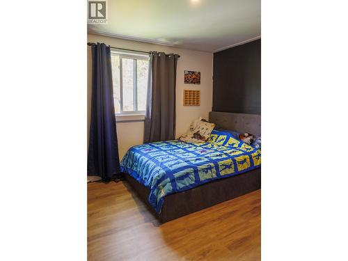 1090 Dyke Road, Mcbride, BC - Indoor Photo Showing Bedroom