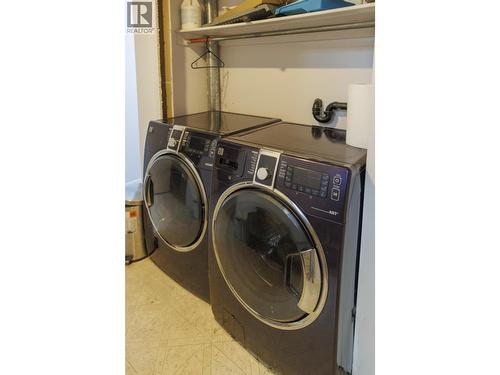1090 Dyke Road, Mcbride, BC - Indoor Photo Showing Laundry Room