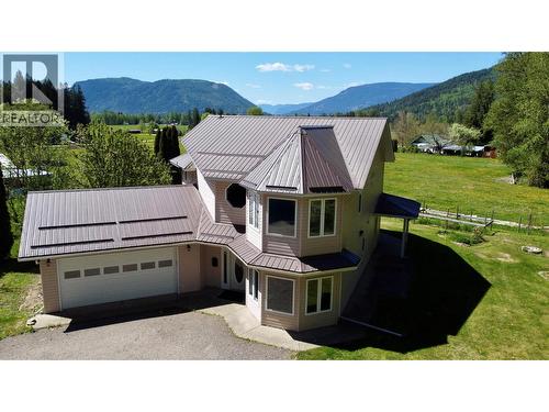 1830 Stepp Pit Road, Sicamous, BC - Outdoor