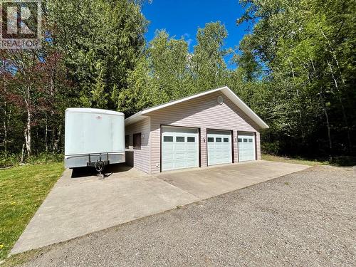 1830 Stepp Pit Road, Sicamous, BC - Outdoor