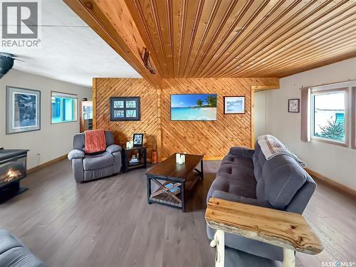 6 Kings Way, Candle Lake, SK 
