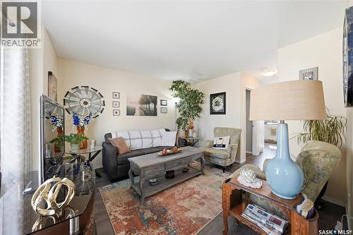 9 243 Herold Terrace, Saskatoon, SK - Indoor Photo Showing Living Room