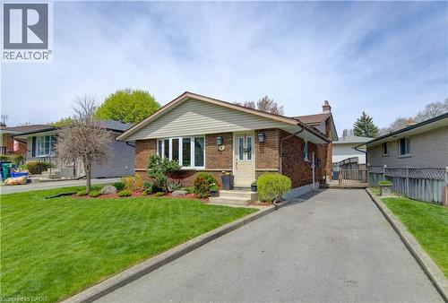 10 Bosworth Crescent, Kitchener, ON - Outdoor