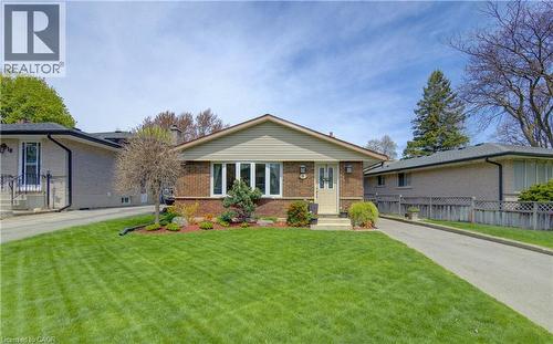 10 Bosworth Crescent, Kitchener, ON - Outdoor