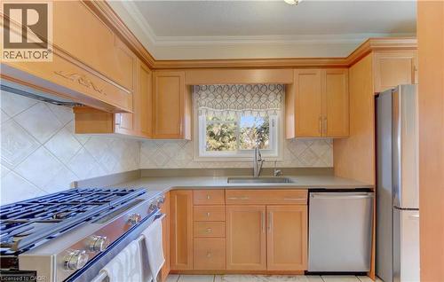 10 Bosworth Crescent, Kitchener, ON - Indoor Photo Showing Kitchen