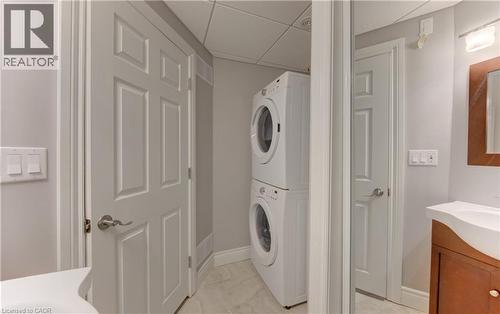 10 Bosworth Crescent, Kitchener, ON - Indoor Photo Showing Laundry Room