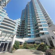 228 QUEENS Quay W Unit# 2203 Toronto, ON M5J 2X1