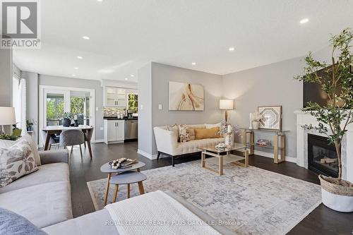 5200 Des Jardines Drive, Burlington, ON - Indoor Photo Showing Living Room With Fireplace