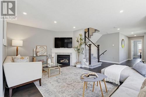 5200 Des Jardines Drive, Burlington, ON - Indoor Photo Showing Living Room With Fireplace