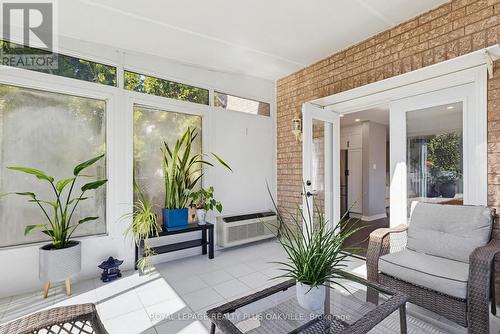 5200 Des Jardines Drive, Burlington, ON - Indoor