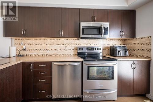 5 Irwin Crescent, New Tecumseth, ON - Indoor Photo Showing Kitchen