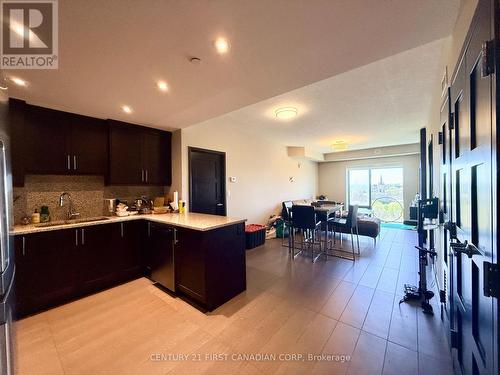 1711 - 1235 Richmond Street, London East (East B), ON - Indoor Photo Showing Kitchen