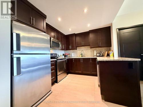 1711 - 1235 Richmond Street, London East (East B), ON - Indoor Photo Showing Kitchen With Stainless Steel Kitchen With Upgraded Kitchen