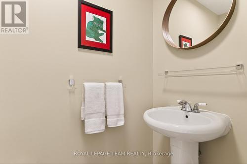 164 Dufferin Road, Ottawa, ON - Indoor Photo Showing Bathroom
