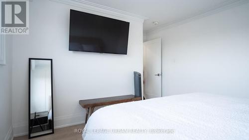 434 Westmount Avenue, Toronto, ON - Indoor Photo Showing Bedroom