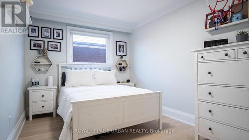 434 Westmount Avenue, Toronto, ON - Indoor Photo Showing Bedroom