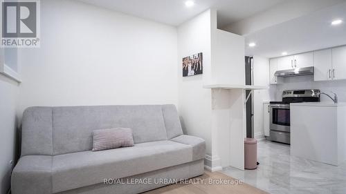 434 Westmount Avenue, Toronto, ON - Indoor
