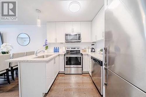 302 - 1711 Pure Springs Boulevard E, Pickering, ON - Indoor Photo Showing Kitchen With Stainless Steel Kitchen With Upgraded Kitchen