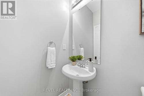 131 Rushworth Drive, Ajax, ON - Indoor Photo Showing Bathroom