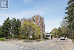 1003 - 7601 BATHURST STREET Vaughan, ON L4J 4H5