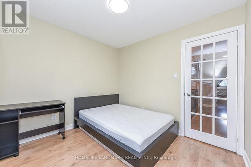 1153 Ogden Avenue, Mississauga, ON - Indoor Photo Showing Bedroom