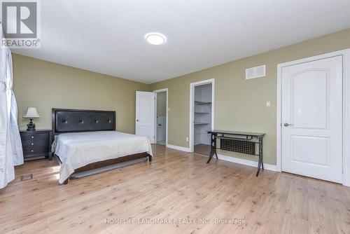 1153 Ogden Avenue, Mississauga, ON - Indoor Photo Showing Bedroom