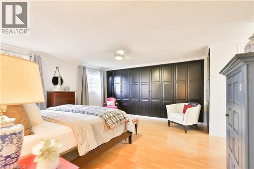 431 Naomi Crescent, Mississauga, ON - Indoor Photo Showing Bedroom