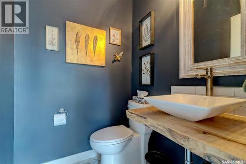 6224 8Th Avenue, Regina, SK - Indoor Photo Showing Bathroom