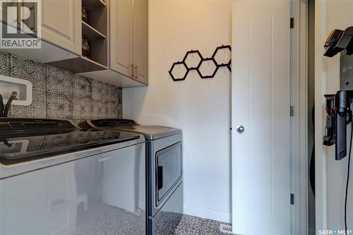6224 8Th Avenue, Regina, SK - Indoor Photo Showing Kitchen